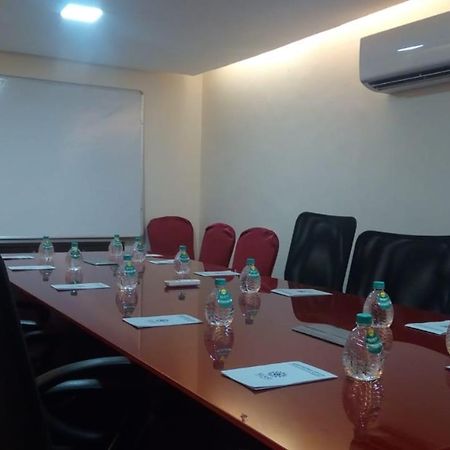 Klase Hotels Chennai Exterior foto