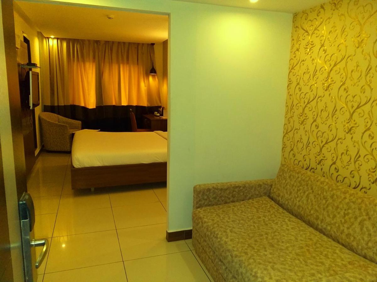 Klase Hotels Chennai Exterior foto