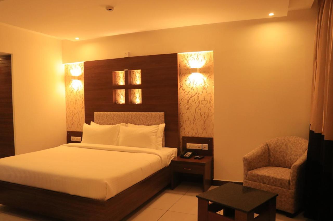 Klase Hotels Chennai Exterior foto